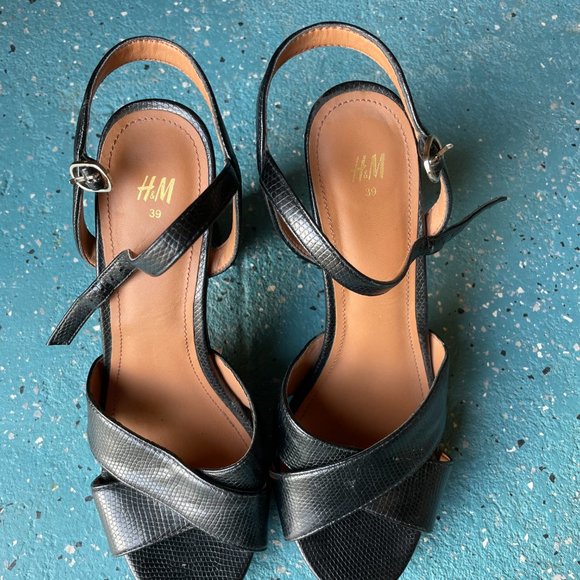 H&M Black Snake Skin Platform Heels - Picture 5 of 8